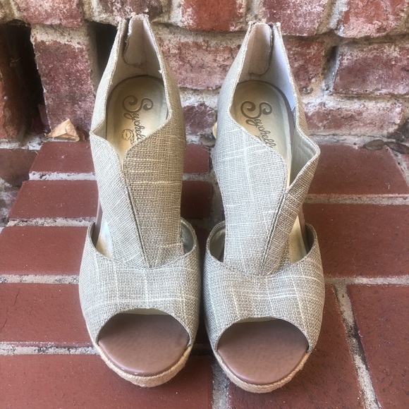 Seychelles Rope Peep Toe Wedges NWOT - Picture 2 of 5